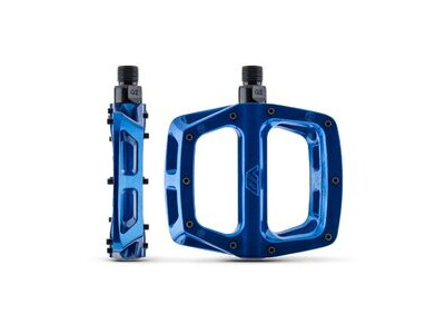 DMR V8 click to zoom image